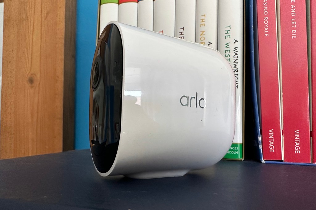 Arlo Pro 5